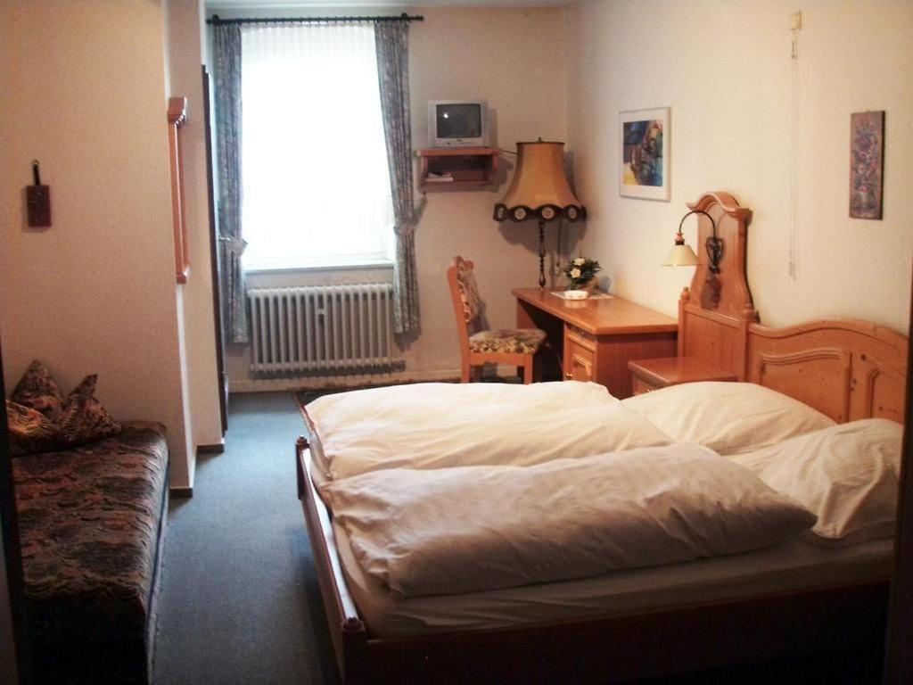Hotel Dreischlaeger Hof Neustadt  Esterno foto